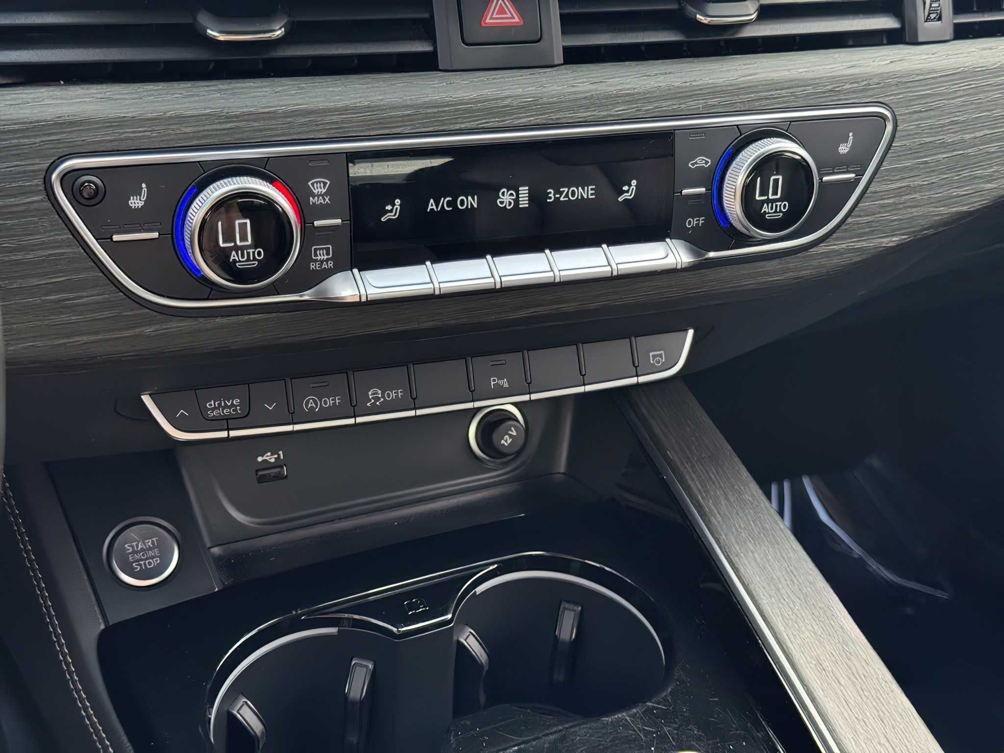 Audi A4     2023
