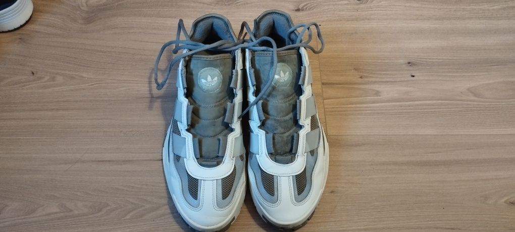 Adidas NITEBALL haki