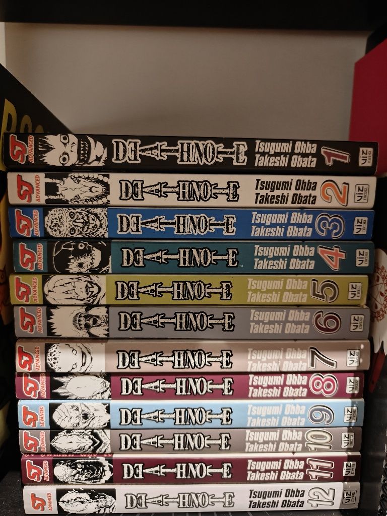 Death Note volumes 1 a 12 (idioma inglês)