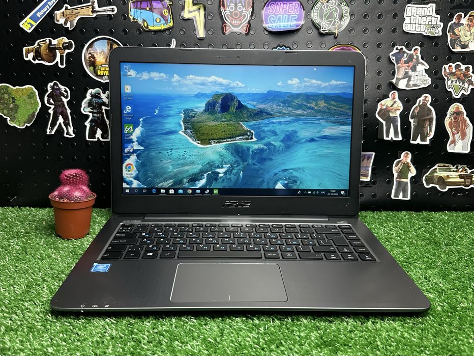 Ноутбук Asus EeeBook E403S 14’’ FHD Pentium N3710 4GB ОЗУ/ 128GB SSD