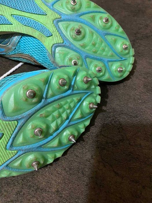 шиповки для дівчинки