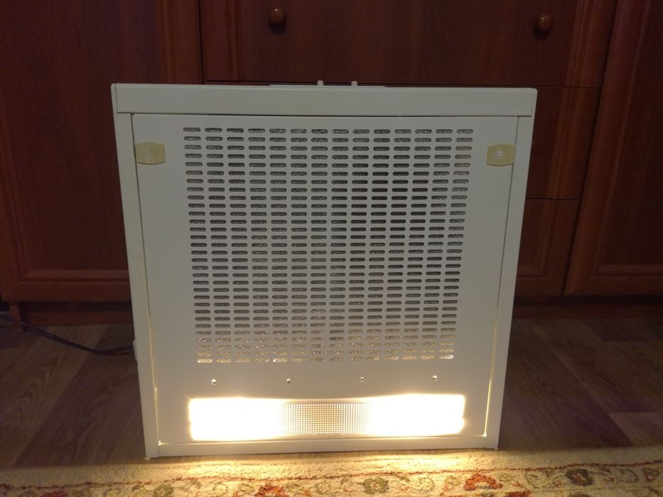 Вытяжка кухонная Turboair Tivoli Lux WH/F/50-S602