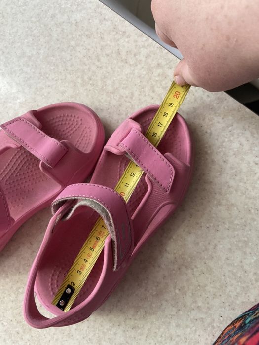 Босоножки crocs для девочки