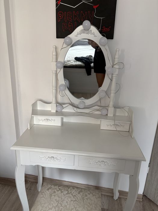 Toaletka do makijażu