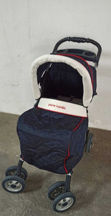 Carrinho de Bebé – Pierre Cardin