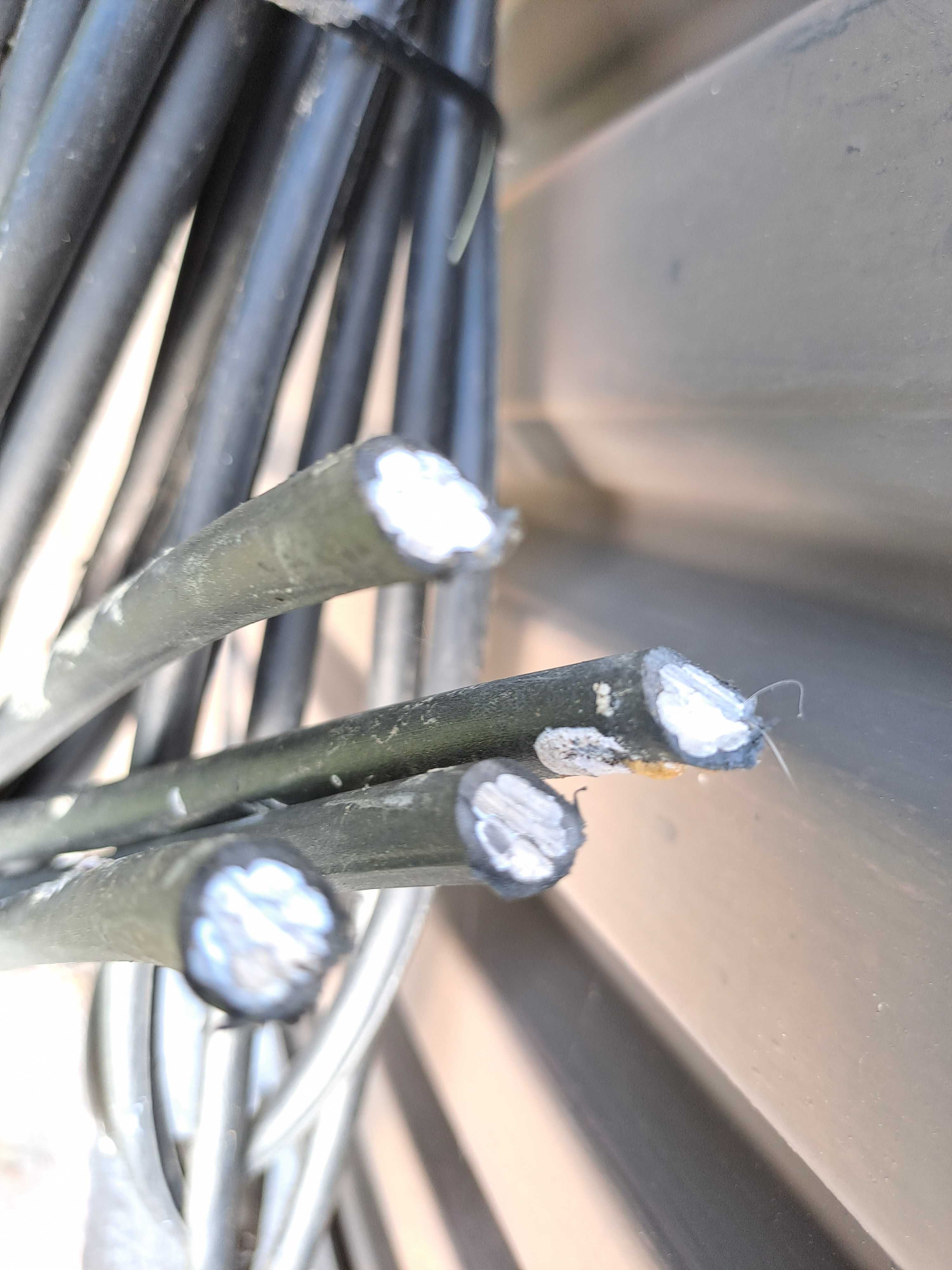 Sprzedam kabel 4x25 ok 15 mb
