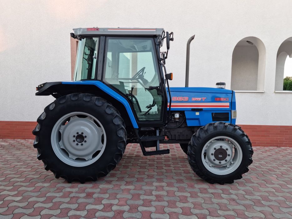 Японський трактор Iseki BigT 883