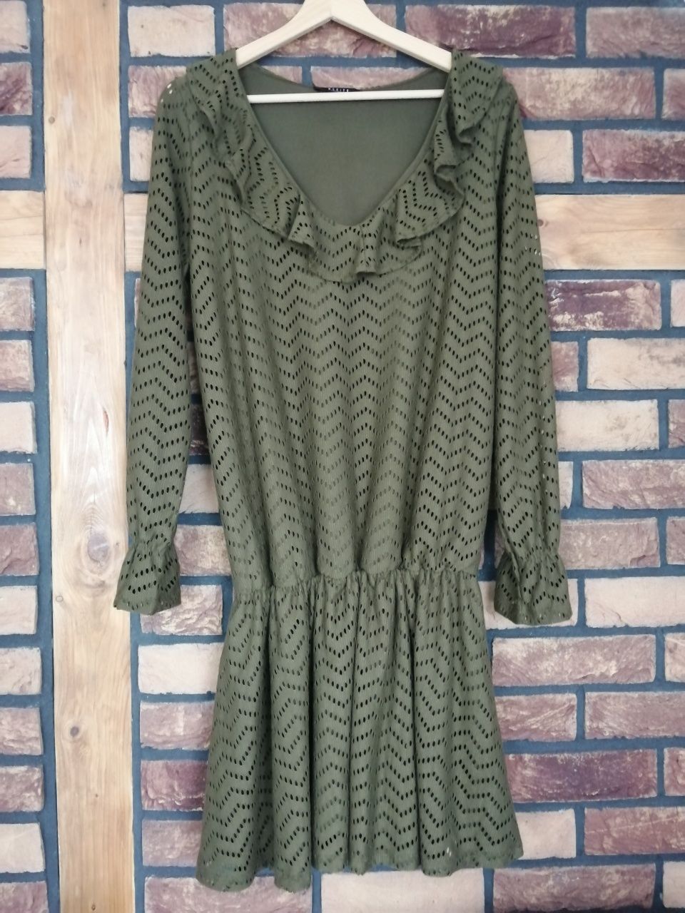 Sukienka Mohito khaki XL