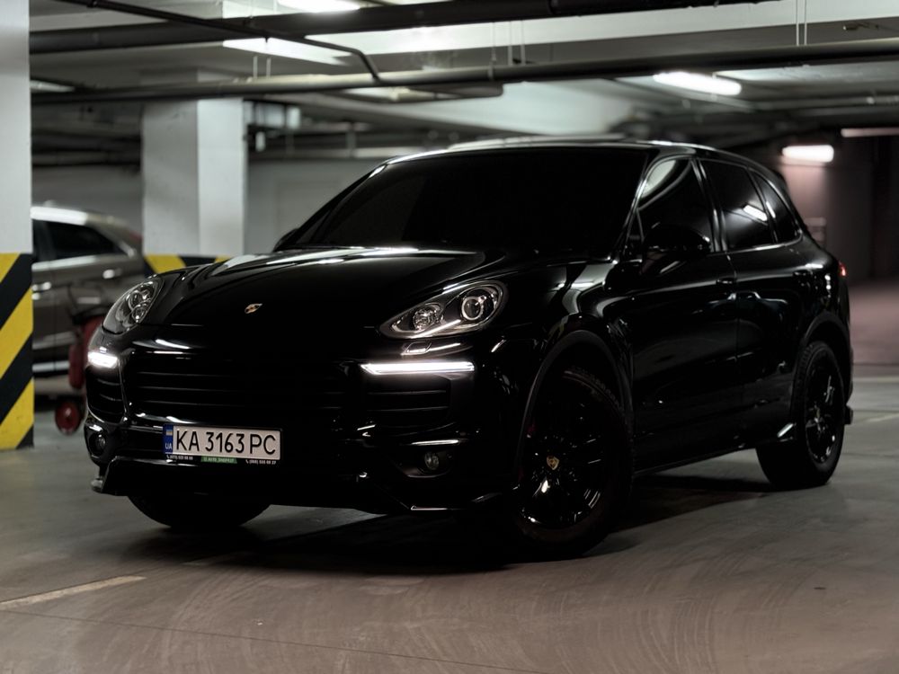 Porsche Cayenne 2016 3.6 атмосфера