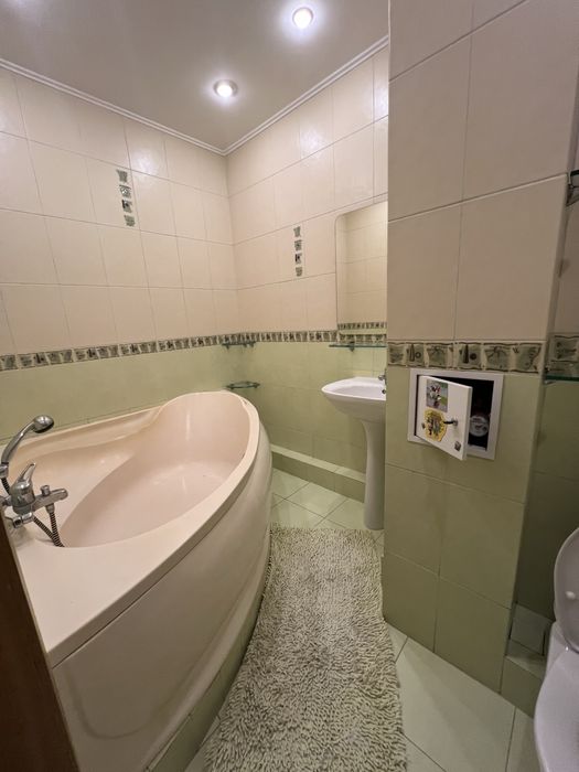 Ахматовой 41 Позняки