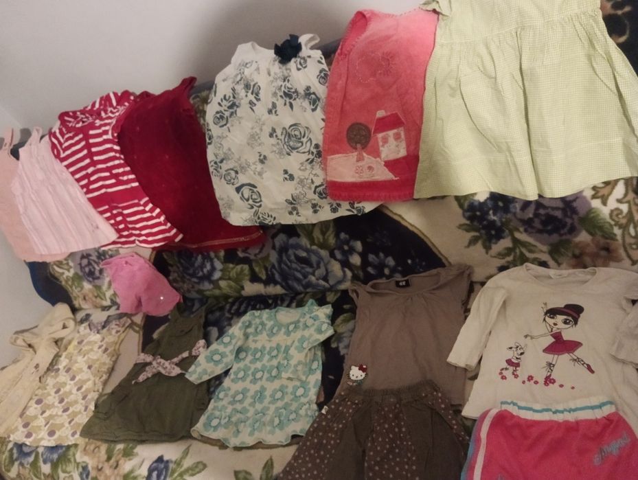 Ubranka r 80 dziewczęce zestaw