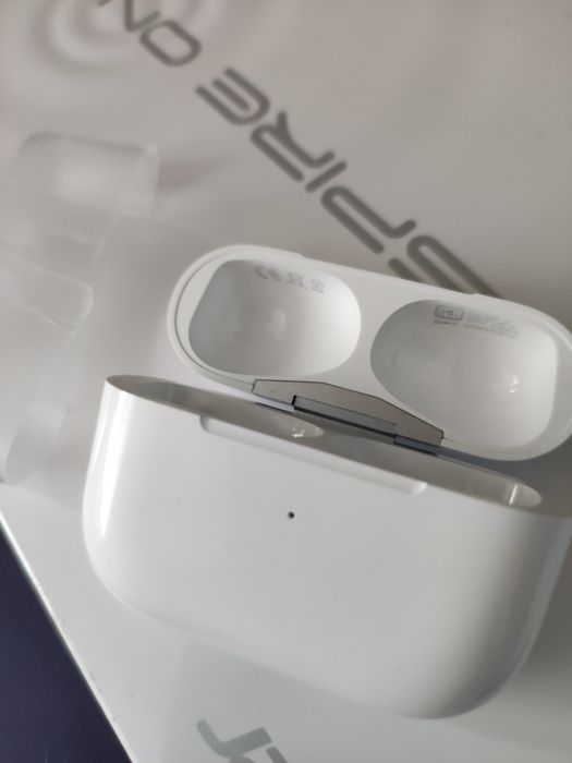 AirPods Pro 2 tylko etui ładowarka zasilacz