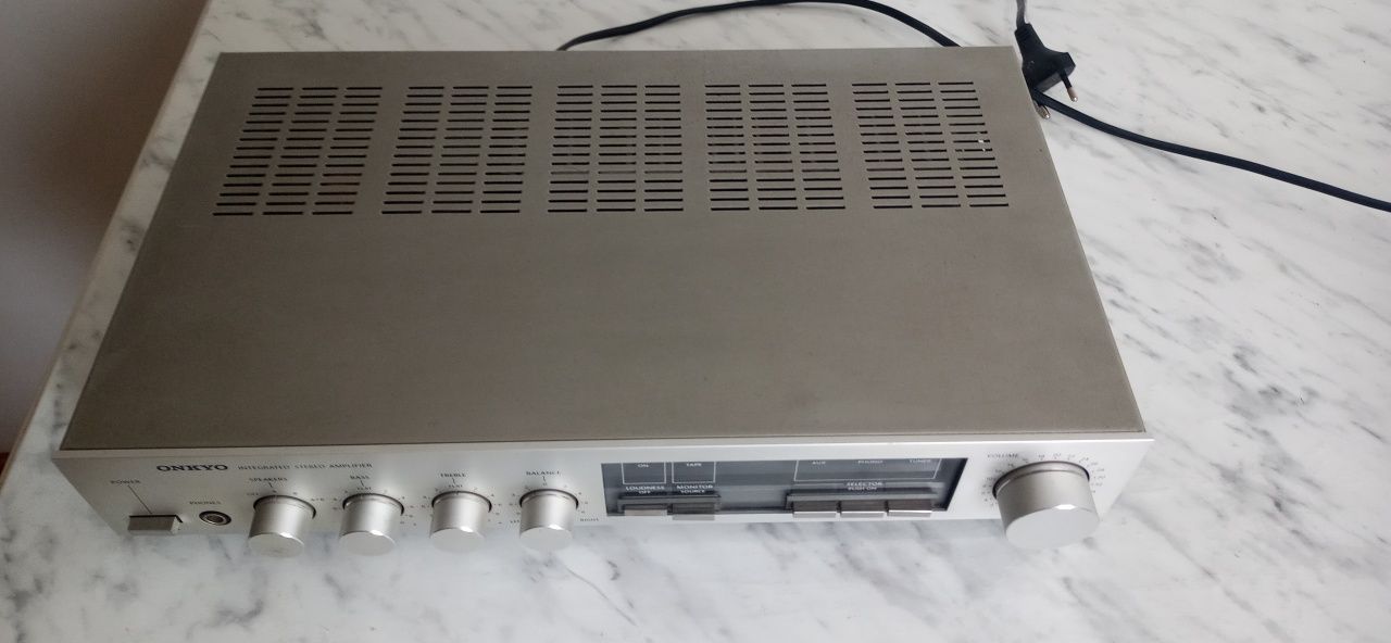 Wzmacniacz Onkyo A05