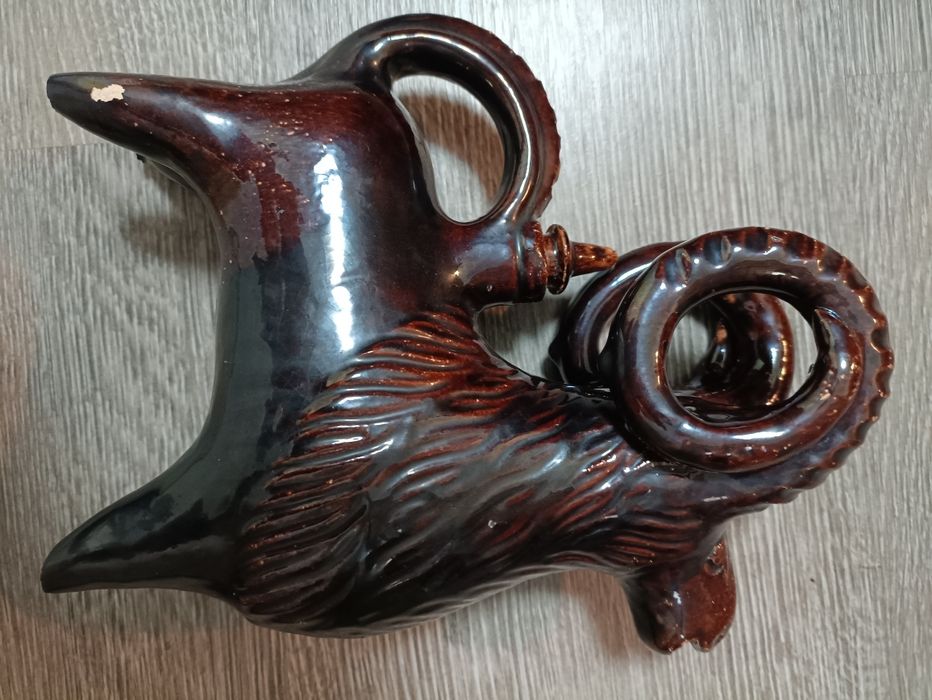 Керамічний вінтажний баранчик