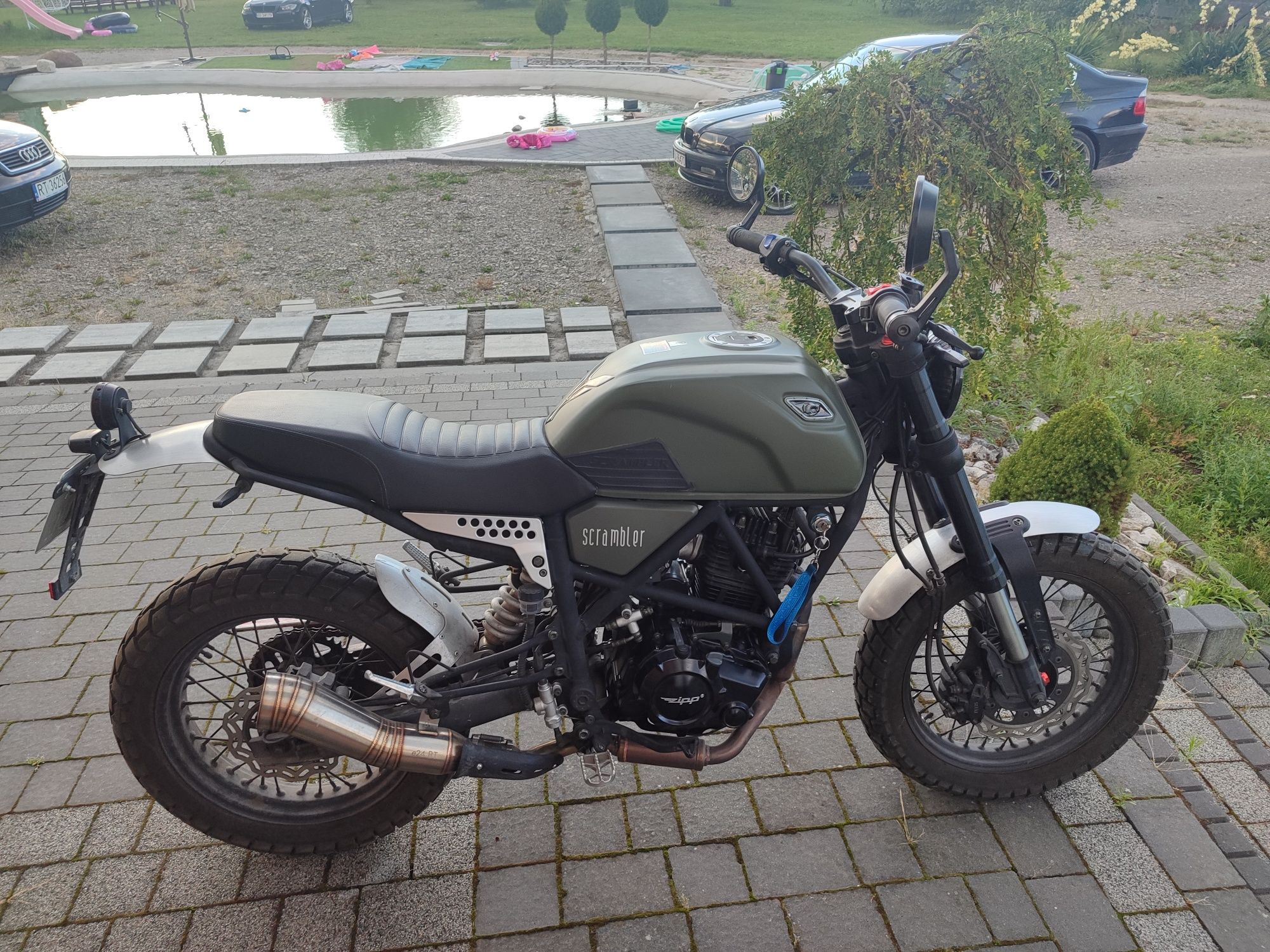 Zipp scrambler 125