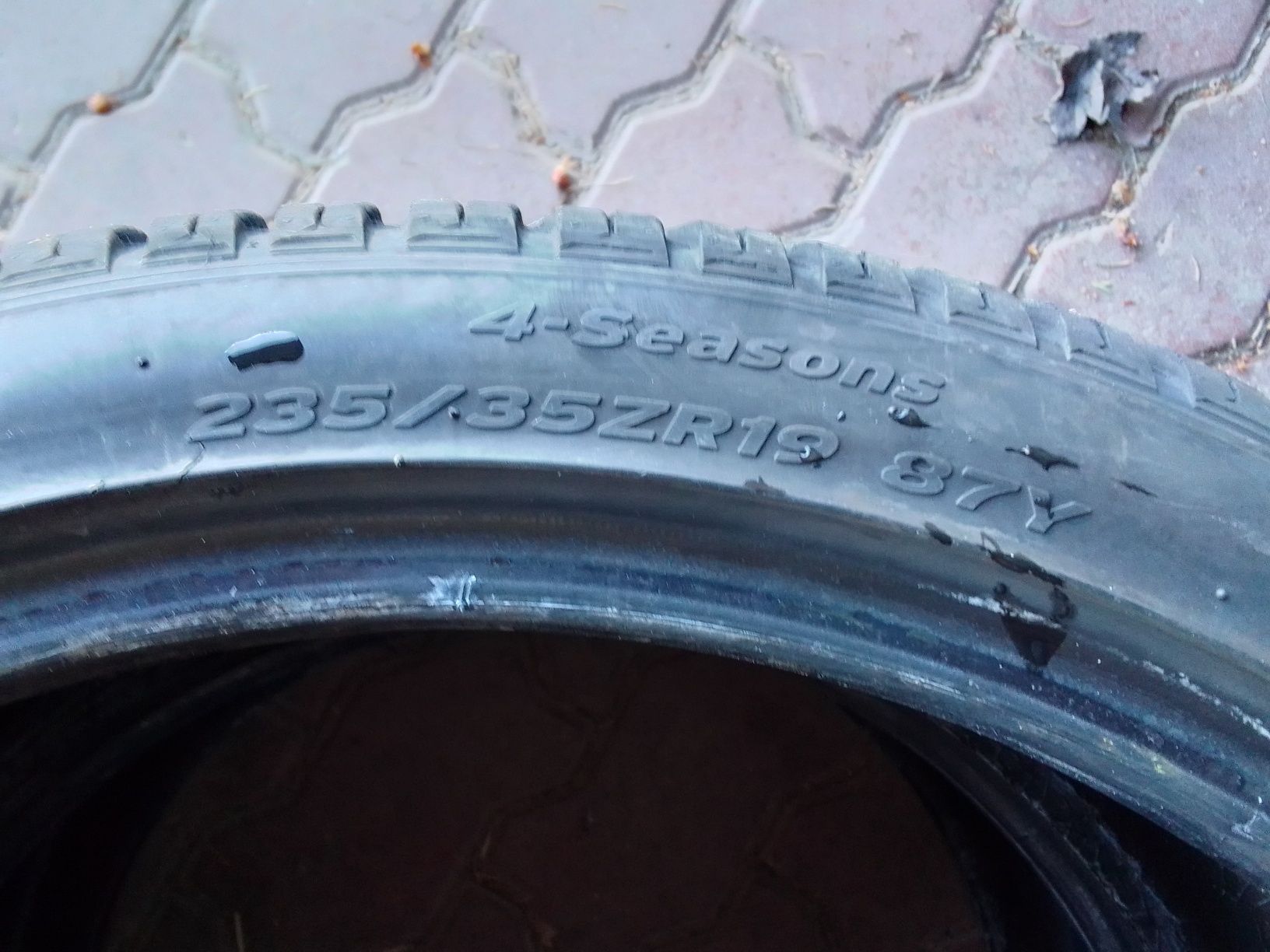2 Opony wielosezonowe 235/35r19 HANKOOK 2021r 6mm