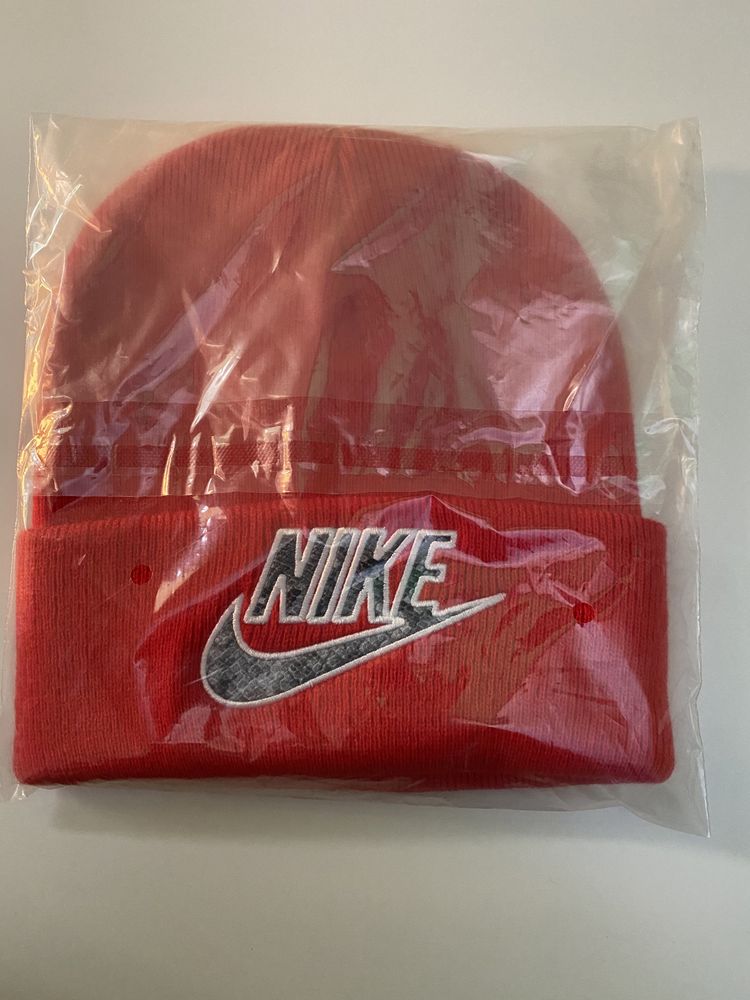 Gorro Supreme x Nike