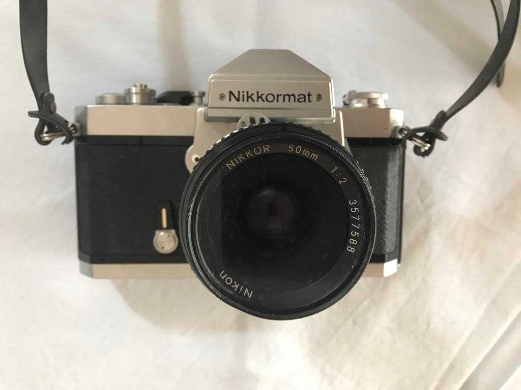 Máquina fotográfica Nikkormat FT3