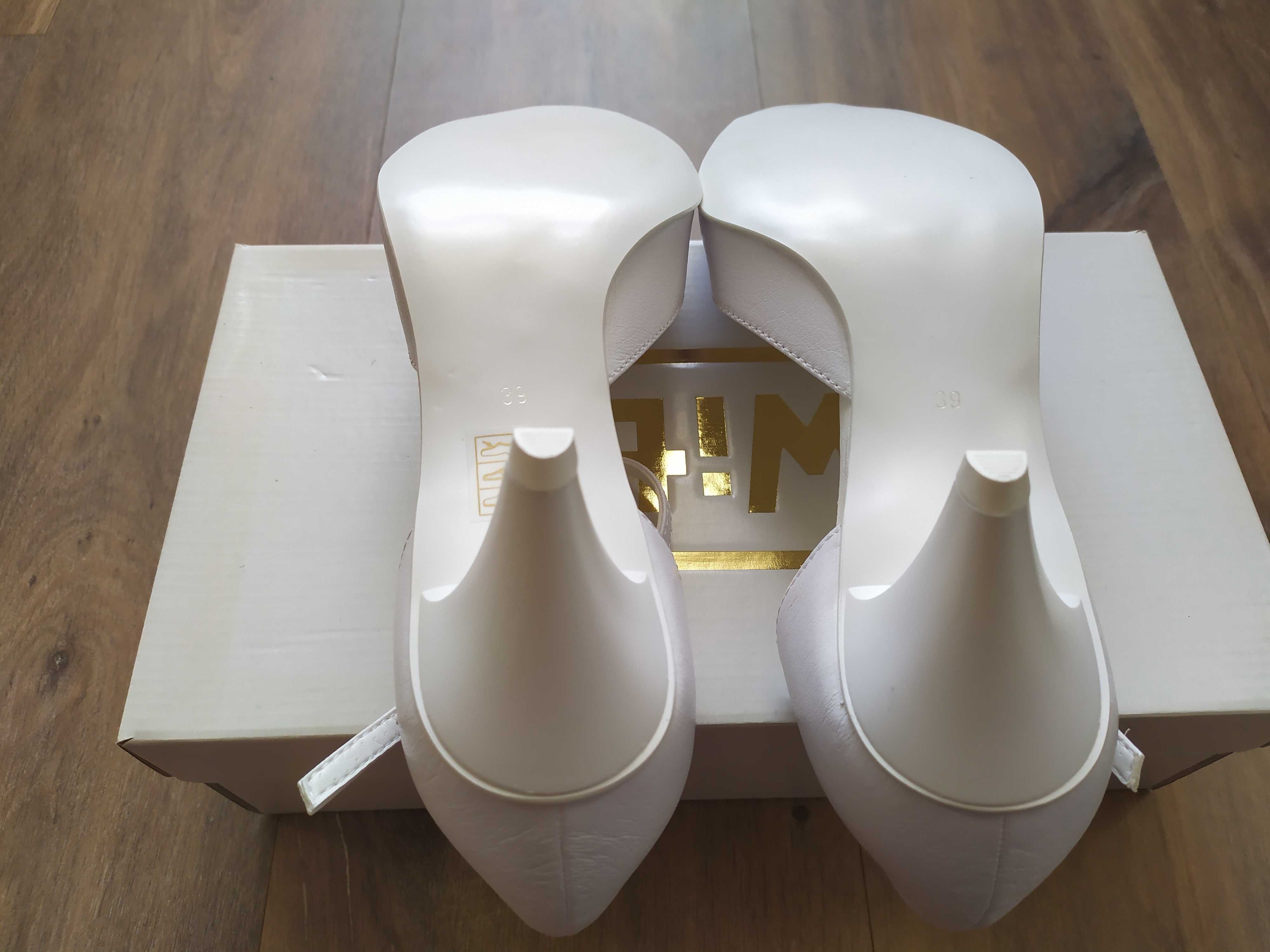 białe buty ślubne WITT nieuzywane rozm 39 model 382 5cm obcas