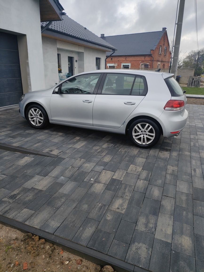 Sprzedam golfa 6 2.0 TDI.