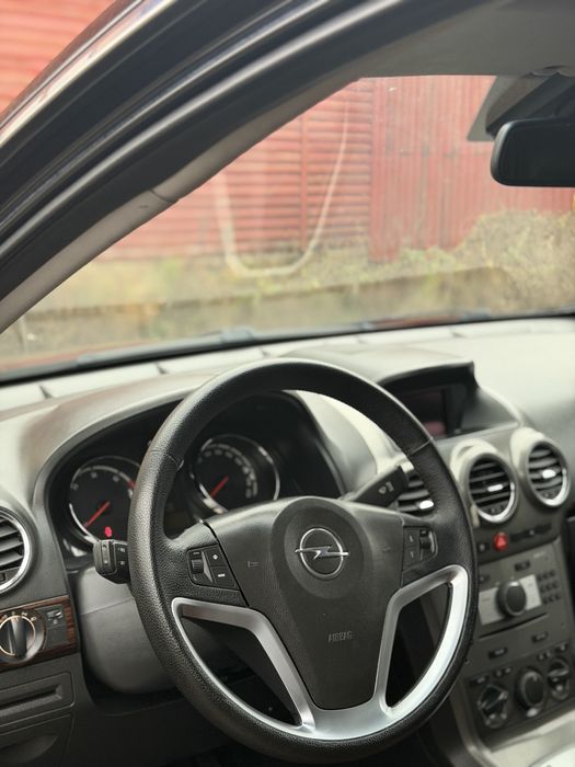 Opel Antara 2008 ГОД 2.0 дизель полный привод