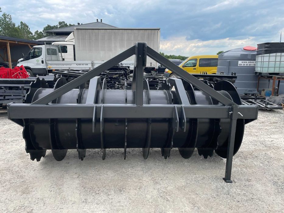 Wał pryzmowy pierścien 15cm 2.8m METAL TECHNIK NOWY