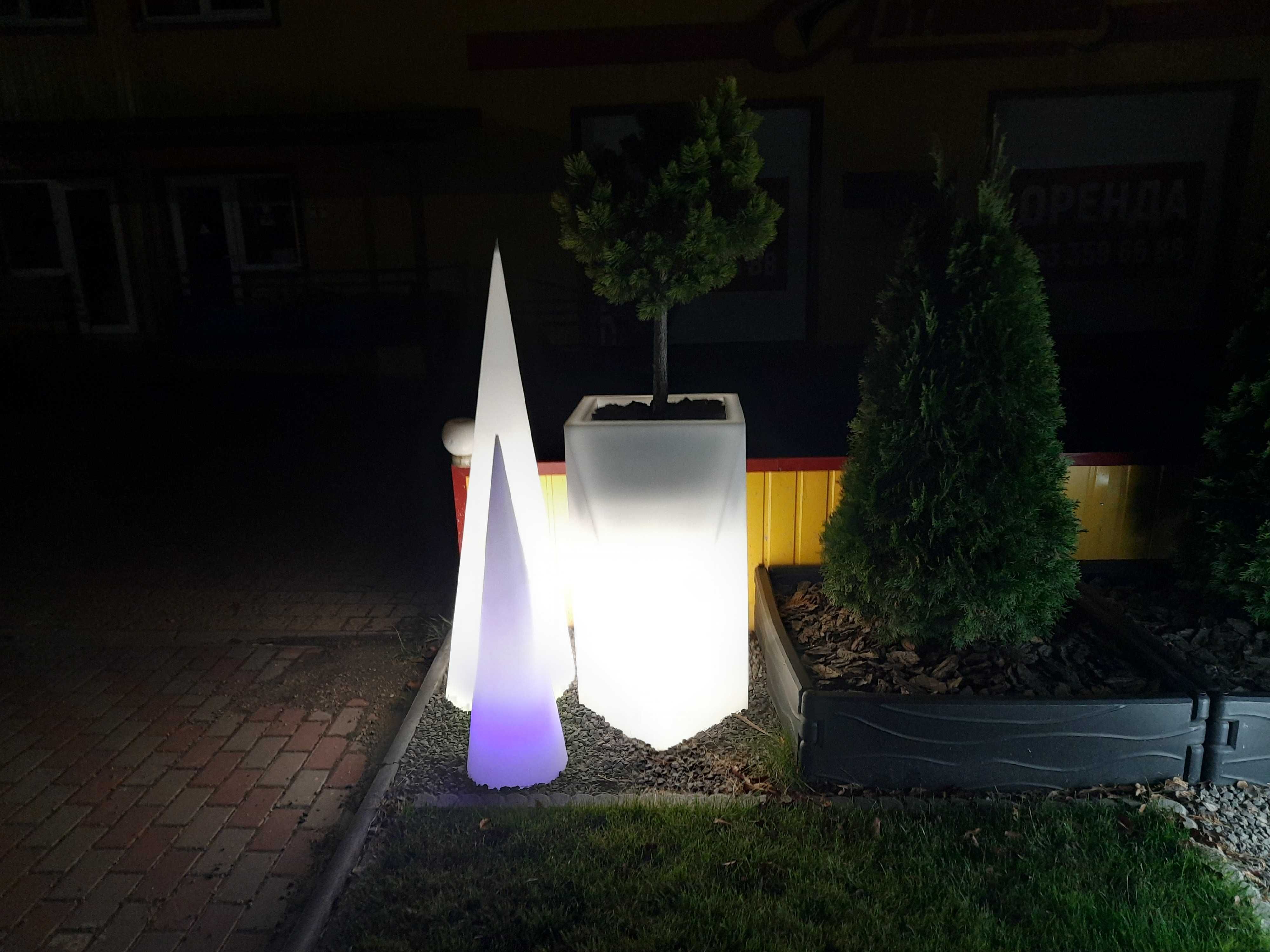 Kule ogrodowe, donice ogrodowe podświetlane
