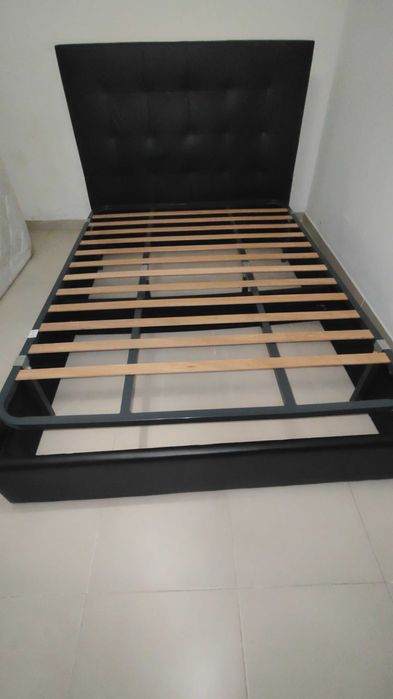 Cama 190 x 140 cm (estrado  fornecido gratuitamente)