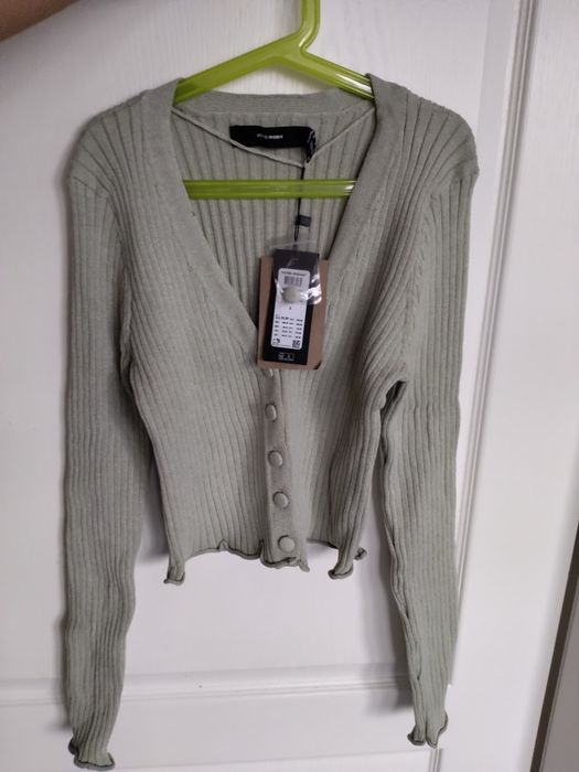 Nowy Sweterek oliwkowy krótki kardigan sweterek Vero moda s