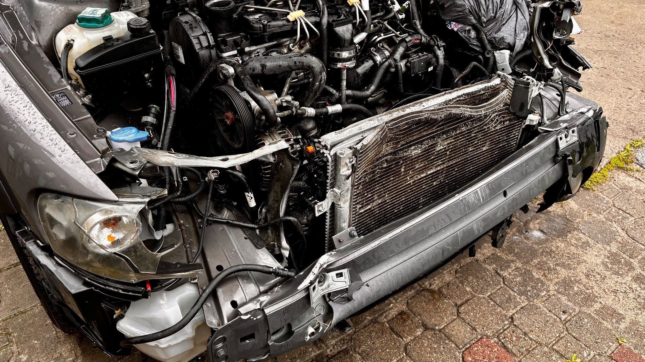Volvo XC 70 XC70 D5 Automat Summum uszkodzone