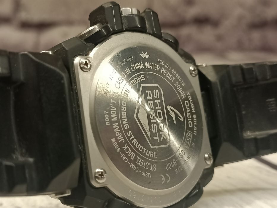 Zegarek Casio G-shock GST-B100