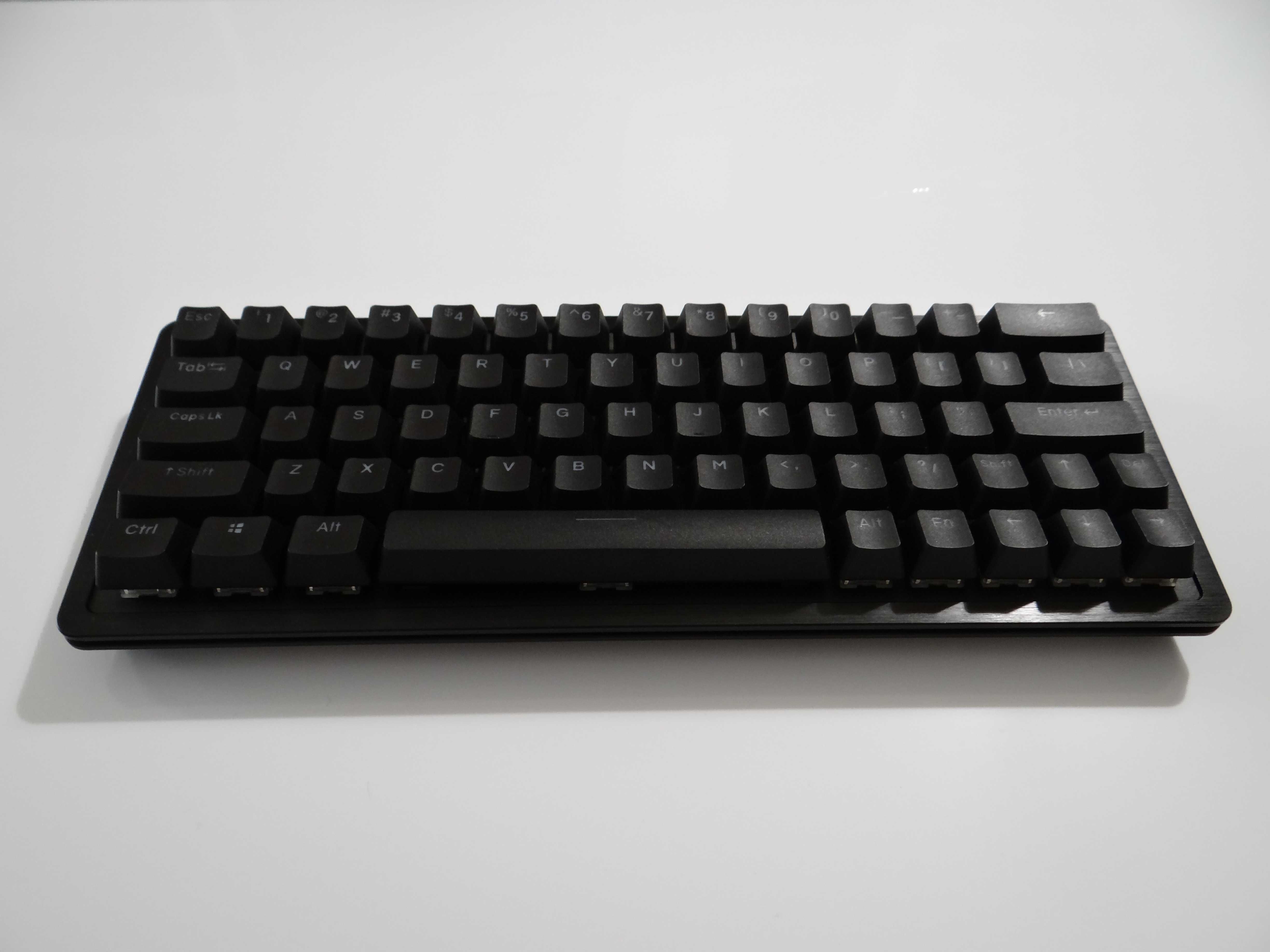 Teclado MOUNTAIN Everest 60