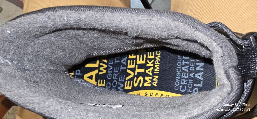 Nowe buty za kostkę KEEN