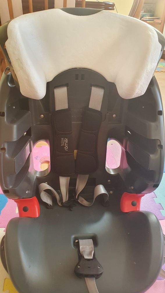 Sprzedam fotelik Britax od 9 kg do 35 kg