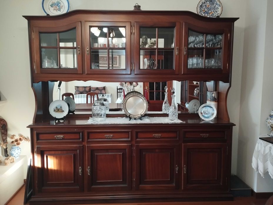 Móveis de sala de estar e jantar completo