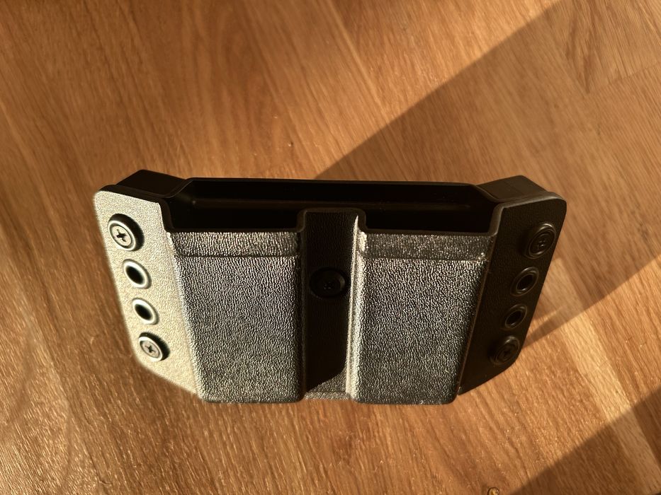 Podwójna ładownica DoubleTap