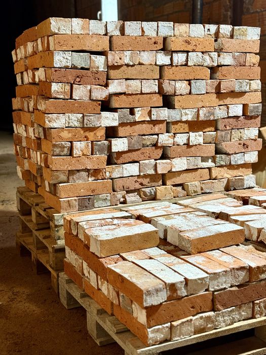 Cegła rozbiórkowa, środki z cegieł, cegła na chodnik podłoga Retro
