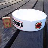 Kolekcjonerska popielniczka ceramiczna  Lucky Strike lata 70-80-te