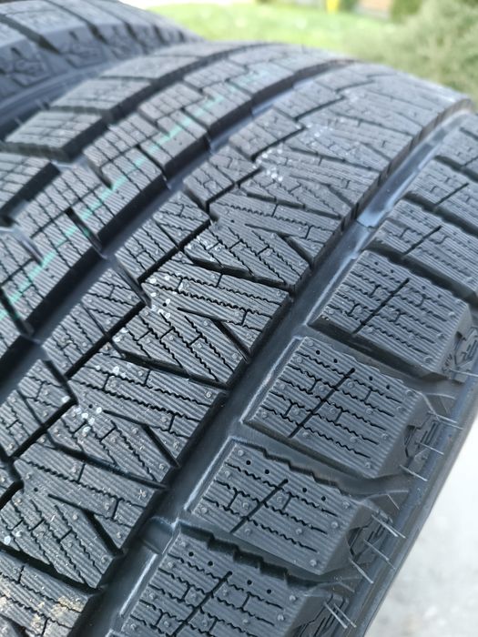 Нові 2025рік kapsen snowshoes aw33 205/55 r16