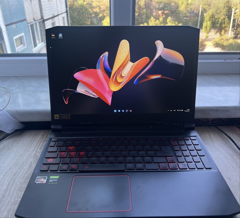 Acer Nitro 5 (Ryzen 5, GTX 1650 Ti, 16 ГБ, SSD 256 ГБ)