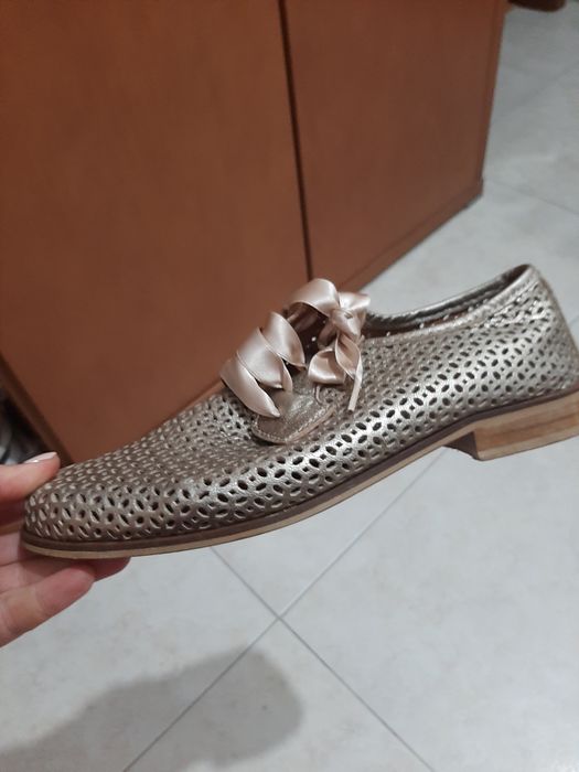 Sapatos de pele IN Shoes