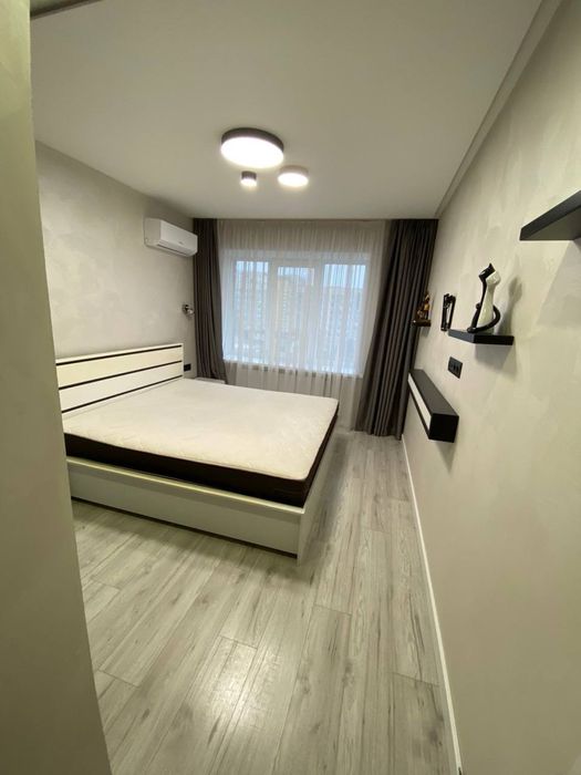 Продам квартиру 3кімнатну