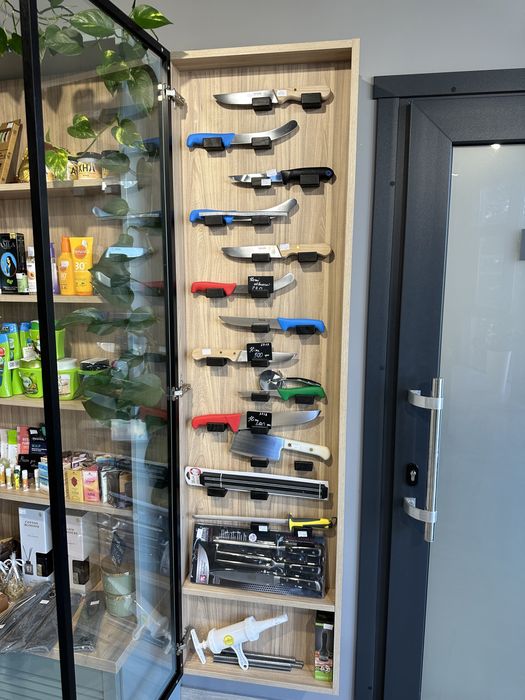 Вітрина для ножів