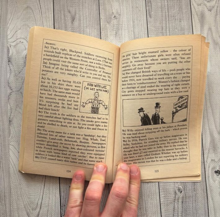 Дитяча книга англійською Horrible Histories Frightful First World War