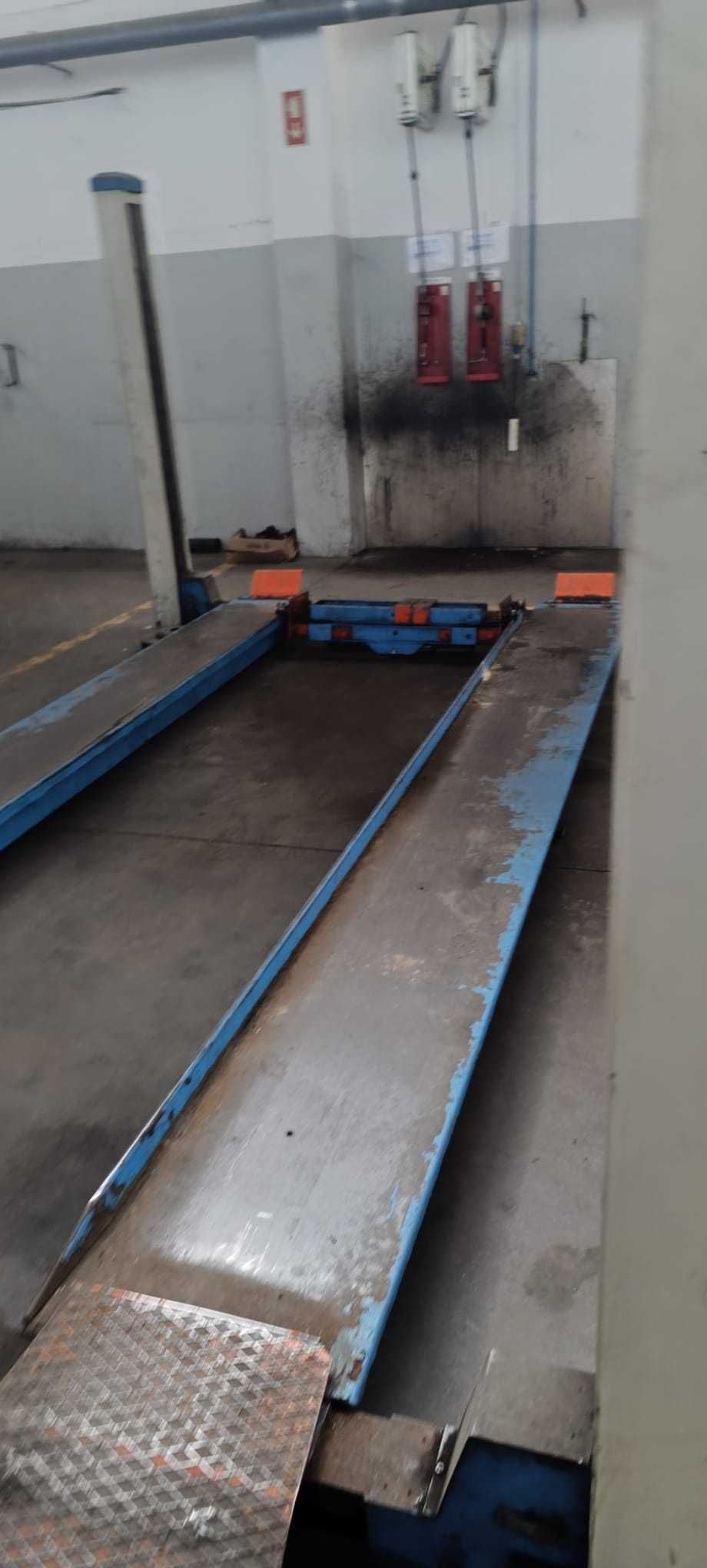 Elevador de 4 colunas