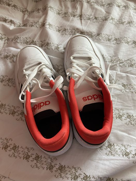 Buty adidas hoops