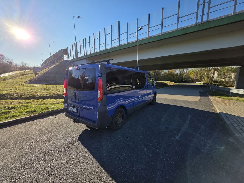Opel Vivaro 2014r 2.0 D 9 osób