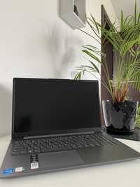 Laptop Lenovo IdeaPad 3 jak nowy!