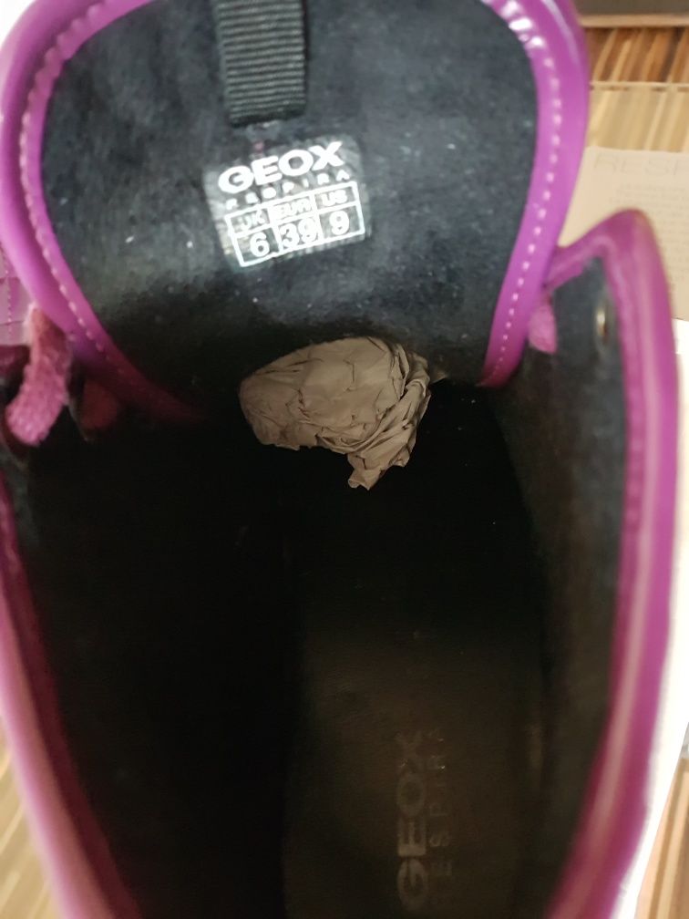 Sneakersy GEOX purpurowe lakierowane pikowane