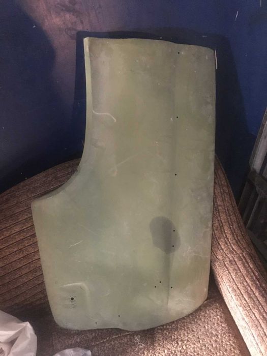 Продам кузовные запчасти на Москвич 402,407,403.